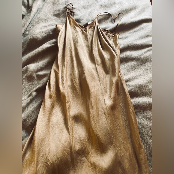Golden 100% silk dress - Picture 1 of 2